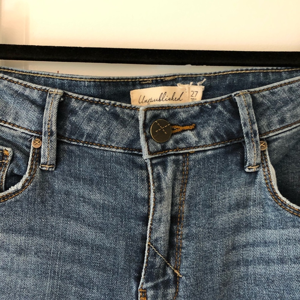 Unpublished Ripped Crop Jeans - Picture 3 of 6